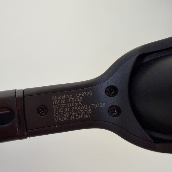 Emporio Armani Black Wireless Headphones - Picture 5 of 5